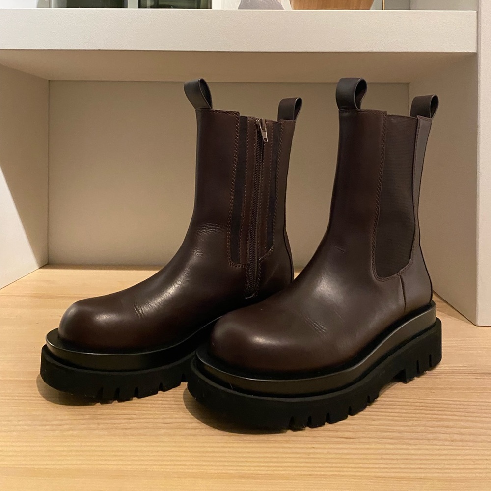 B2 Leather Boots Size 6.5 - BRAND NEW